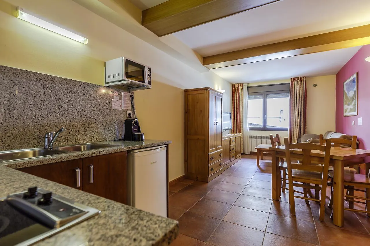 Apartment Apartaments Sant Moritz Arinsal