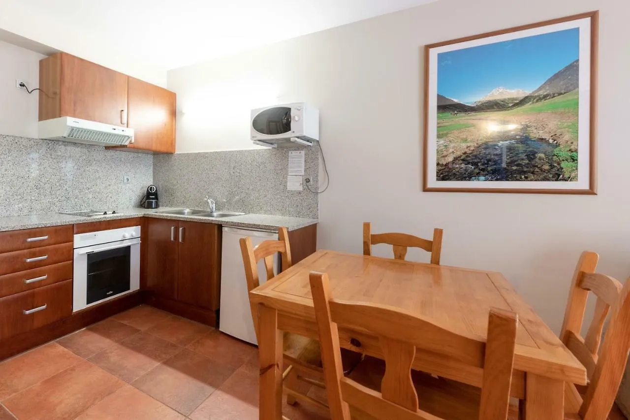 Apartaments Sant Moritz Arinsal 0*,