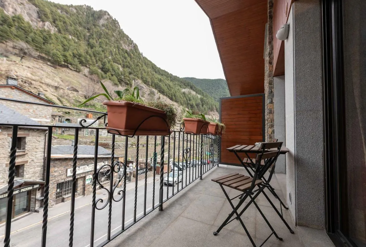 Apartaments Sant Moritz Arinsal 0*,