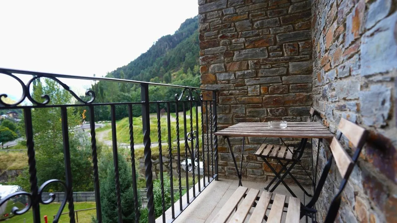 Apartaments Sant Moritz Arinsal